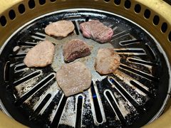 -炼火烤肉店