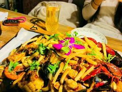 -嗨辣小聚·盘锦河蟹·海鲜烧烤龙虾(盘锦十年好店)