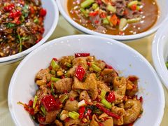 酸菜爆炒肥肠-笨罗卜浏阳菜馆(龙华鹏润达店)