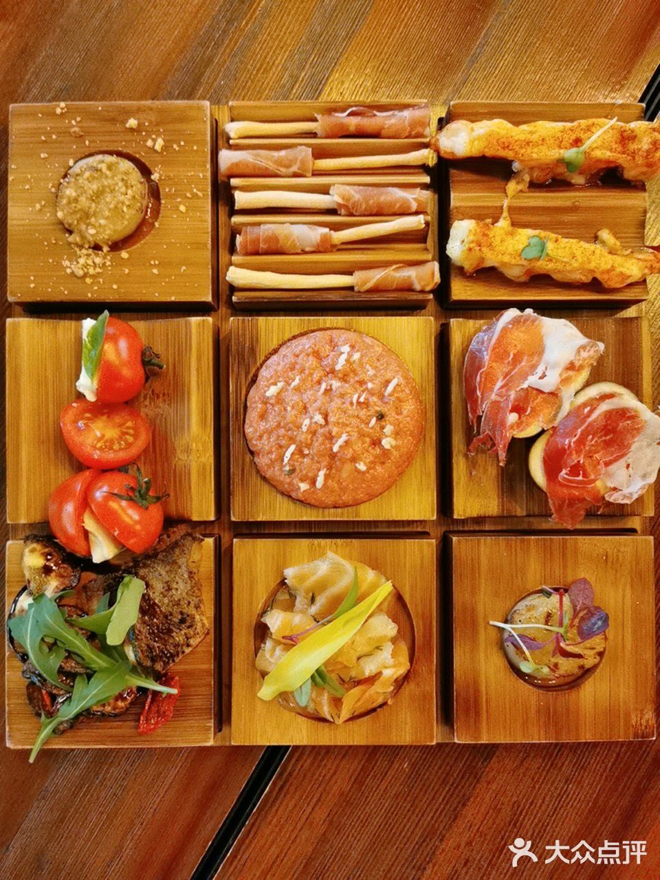 鲜嫩多汁惠灵顿羊排 • 食索意大利网红西餐厅