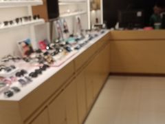 -荣视医眼镜(老车站店)