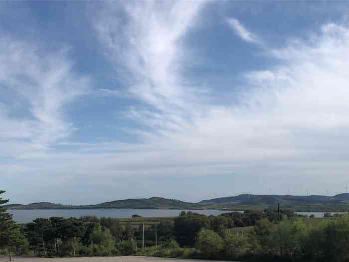 沈阳财湖旅游度假区-"财湖9595,在法库203国道村子里边过.