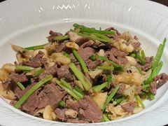 小炒黄牛肉-许爷家·生态湖鲜(徐汇日月光店)
