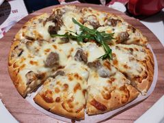 牛肉野菌奶香披萨-杯子红牛排(创意产业园店)