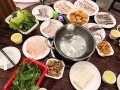 -正能量脆肉鲩火锅