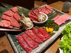 炼火拼盘-炼火烤肉店