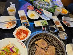 -木槿花韩式炭烤·熟成肉工坊(孙文东路店)
