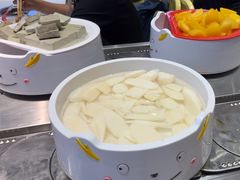 -龍歌自助小火锅(市北CBD万达店)