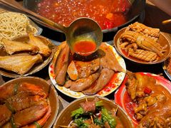 -萍姐火锅·公路夜市(武汉首店)