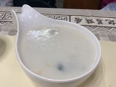 鲜味鱼片粥-周记茗点居(西村店)