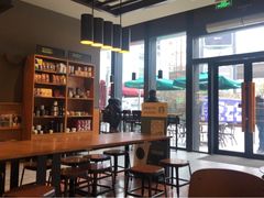 大堂-星巴克(武汉奥山世纪城店)