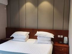 -河鱼鲜特色农家院