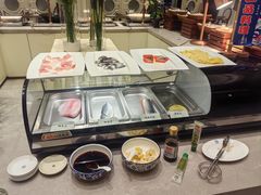 -南郊宾馆·风味自助餐厅·山东十六地市特色菜