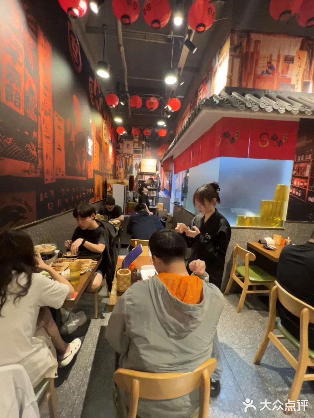 ⛺露营风好吃的串串店
