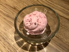 草莓冰淇淋-必胜客(栖乐荟店)