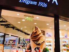 大白兔软冰淇淋-GODIVA(国际金融中心店)