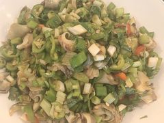 -赶海部落海鲜城(海阳路店)