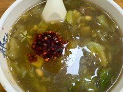 -邢老三肉丸胡辣汤腊牛肉夹馍(华阴分店)