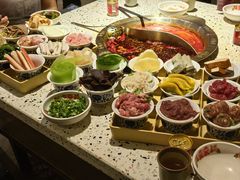 -红九格老火锅(三峡广场店)