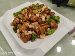 宫爆鸡丁-东四民芳餐厅(世茂工三店)