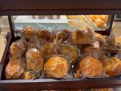 -小飞象面包公社(珠江路金鹰店)