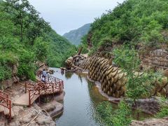 -大平台龙居瀑布旅游区
