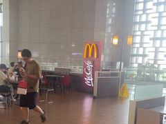 -麦当劳(高铁南站店)