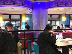 大堂-蒙肥羊·酸汤潮牛·鲜牛肉火锅烤肉自助(岗顶店)