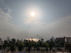 -巴陵广场