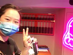 -沪小胖·小龙虾·蓝龙王(八佰伴店)