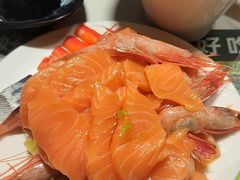 -金马门国际美食百汇(珞喻路店)