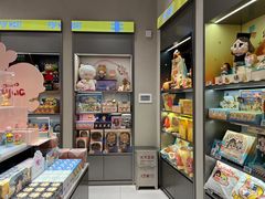 -泡泡玛特POPMART (北京超极合生汇店)