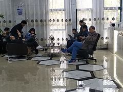 -茂菊口腔连锁(浦东南路店)