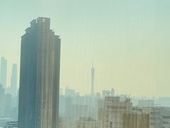 -广州中心皇冠假日酒店