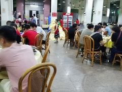 大堂-标记美食新鲜猪杂(兴南大道店)