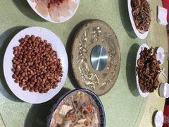 -华龙特色大骨鸡农家菜馆