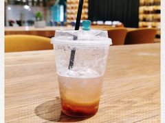 -蔚来中心(北京中关村店)