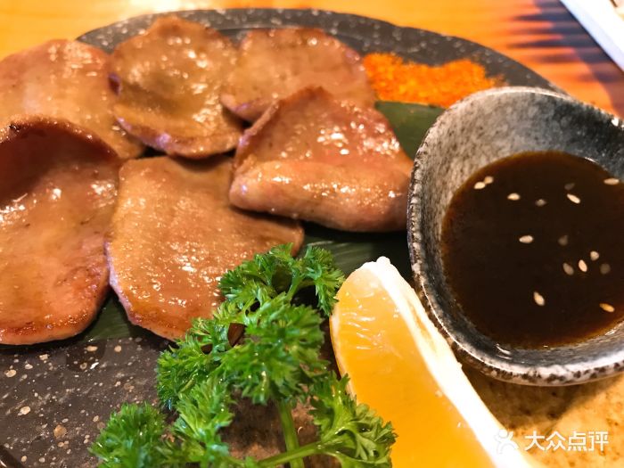 皇室炙日式炭火烧鸟居酒屋(龙湖杭州金沙天街店)炙烤牛舌图片