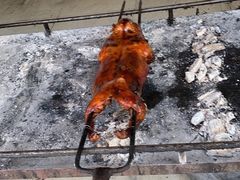 -黄记四更烤乳猪店