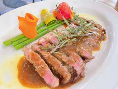 -304/BRUNCHRESTAURANT