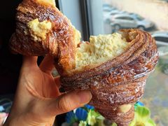 泡芙羊角-OUR Bakery(SKP-S店)