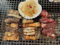 酸菜-马路牙子烧烤音乐酒馆(望京店)