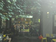 -莓园冰淇淋店