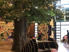 -钟书阁(松江泰晤士小镇店)