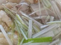 -金卯白肉罩火烧