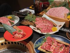 -山川小町·极番烧肉(新地假日广场店)