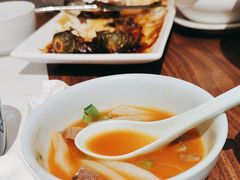 -港丽餐厅(正大店)