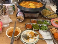 -WOW LUCKY创意韩料(龙阳广场店)