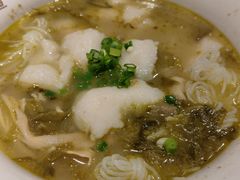 酸菜小鱼-渝是乎酸菜鱼(龙旗购物中心店)
