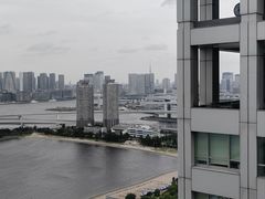 -富士电视台总部大楼